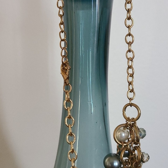 Pearlescent statement necklace - Picture 3 of 3